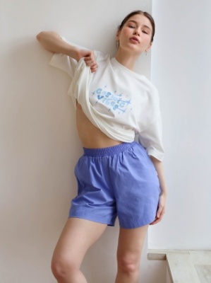 Комплект женский "Cosmic vibes" футболка и шорты в Нижнем Новгороде